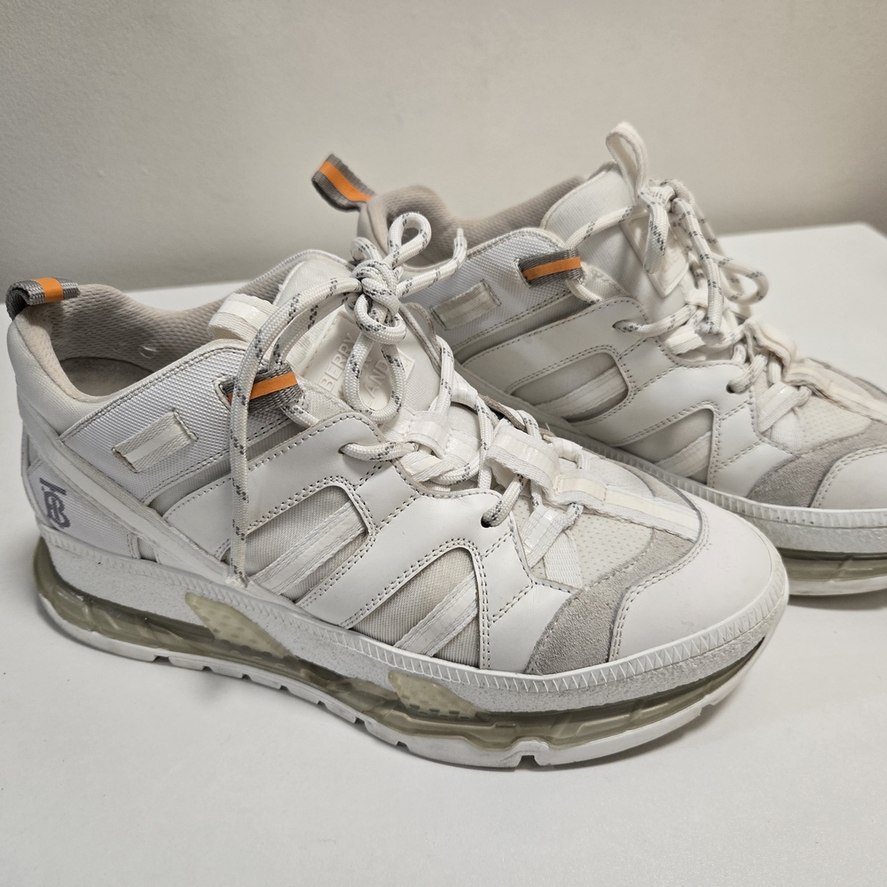 Burberry Runners / Sneakers